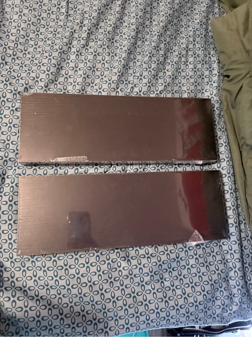 2 wood floating shelves